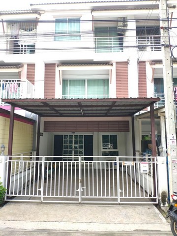 ให้เช่าทาวน์โฮม 3 ชั้น 21 ตร.ว. กลอรี่เฮาส์ ถ.ลาดพร้าว 101 ซ.โพธิ์แก้ว 3 ใกล้ CDC