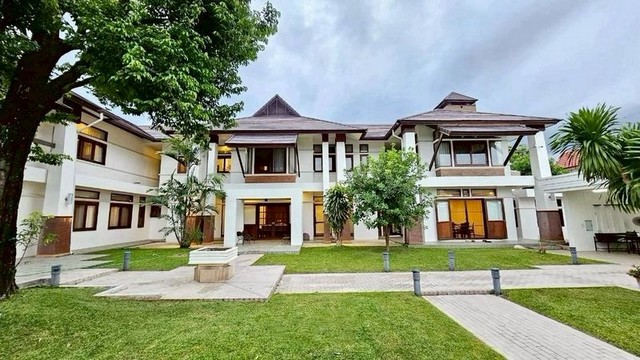 บ้านสวยหลังใหญ่ ใกล้เมือง สันผีเสื้อ เชียงใหม่      