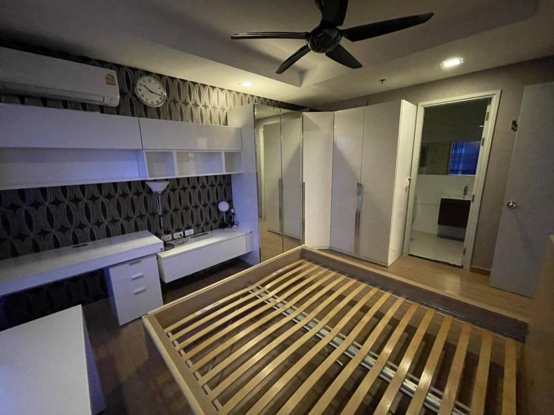 ขายคอนโด Thru Thonglor  56.68 ตร.ม.  ใกล้ BTS ทองหล่อ MRT เพชรบุรี รถไฟฟ้า Airport Link  มักกะสัน แขวงบางกะปิ เขตห้วยขวาง กรุงเทพ