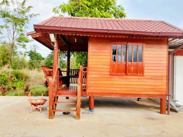 ขายรีสอร์ทสวย 14 ไร่ ขอนแก่น ทำเลดี พร้อมบ้านพัก 8 หลัง เพียง 8.5 ล้าน