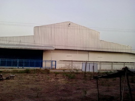  เหมาะกับโฮมออฟฟิศ พักอาศัย 3 นอน 3 น้ำ รร.เทพนรรัตน์ 700 ม. ให้เช่าอาคารพาณิชย์ 3 ชั้น ทำเลดี ติดถนนใหญ่ เซ็นทรัล มหาชัย 1.7 กม. ถ.พระราม2 