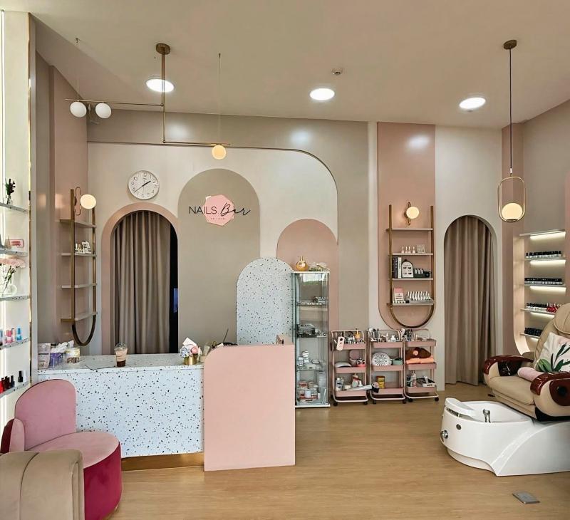 เซ้งร้านเล็บ มีนบุรี หน้าบันไดเลื่อน ในศูนย์การค้ามิงเกิ้ลฮีล ชั้น 2 มีช่างพร้อมเปิด ยินดีสอนการตลาด