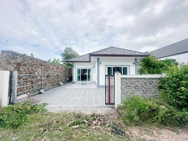 บ้านเดี่ยวชั้นเดียว บางละมุง ชลบุรี บ้านสร้างใหม่ไม่เคยเข้าอยู่