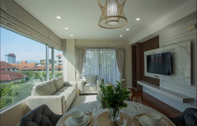 ขายคอนโด 2 ห้องนอน บ้านแสนดาว หัวหิน 75ตร.ม. รีโนเวทใหม่ ติดทะเล ตรงข้าม Market Village