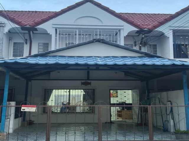 F0154ปล่อยเช่าทาวน์เฮ้าส์2ชั้นสภาพดีพร้อมอยู่พร้อมเฟอร์นิเจอร์ครบครัน✅2 ห้องนอน✅2 ห้องน้ำ✅1ห้องครัว✅1ห้องโถง✅ แอร์1ตัว✅เครื่องอาบน้ำอุ่น✅เครื่องครัว✅จอดรถในบ้านได้1คันพิกัด.หมู่บ้านงามเจริญ5 ถนนเลียบทางรถไฟ ต.หนองปลาไหล อ.บางละมุง จ.ชลบุรีสถานที่ใกล้เคียง✅ใกล้ตลาดสด✅โลตัส✅บิ๊กซี✅ซีเจ✅7-11✅ใกล้ทะเล 1 ก.ม.✅ใกล้สวนสัตว์แปลก✅ใกล้ครัวป้าบุญ2ราคาเช่า.12,000/เดือน(รว