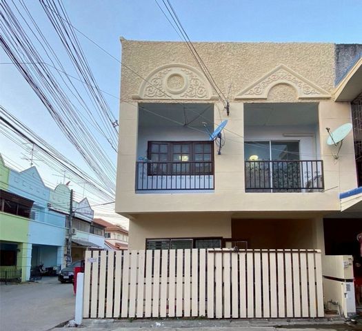 ทำเลดีเยี่ยม! ขายเพียง 2.1 ล้าน 28 ตรว. ทาวน์โฮม 2 ชั้น #ใกล้ข่วงสิงห์ – #สวนหลวงร.9 เชียงใหม่ ห่างถนนใหญ่เพียง 200 เมตร