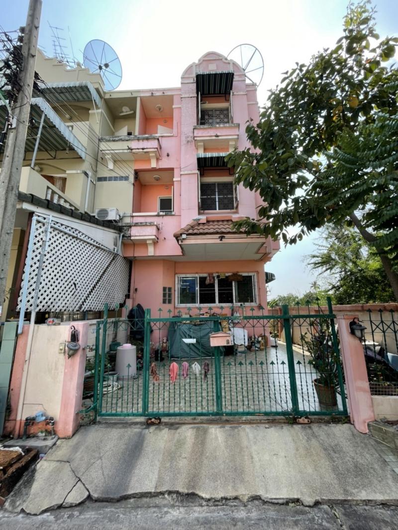 ขายทาวน์เฮ้าส์มือสอง เขตราษฎร์บูรณะ กรุงเทพมหานคร โครงการ ลัลลี่ วิลล์