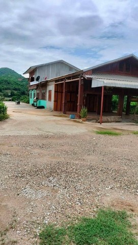 M650427ขายด่วน ‼️ ปรับราคาลงที่ดินเปล่าพร้อมบ้าน (ปูน + ไม้)???? ตำบลปากดม อำเภอเชียงคาน จังหวัดเลย???? ขนาดที่ดินรวม 2 แปลง:แปลงที่ 1: 5 ไร่ 1 งาน 34 ตารางวาแปลงที่ 2: 1 ไร่ 2 งาน 42 ตารางวา???? ราคาเพียง 9,000,000 บาท✨ จุดเด่น:ที่ดินสวย ทำเลเงียบสงบทางเข้าออกสะดวก เหมาะสร้างบ้านพัก รีสอร์ท หรือซื้อเก็บลงทุนโทร   : แหม่ม  083​459 2878ลูกค้าแอดเพื่อนแล้วทักด้วยสติกเกอร์ได้เลยนะคะ  ทางเราจะมีทีมงา