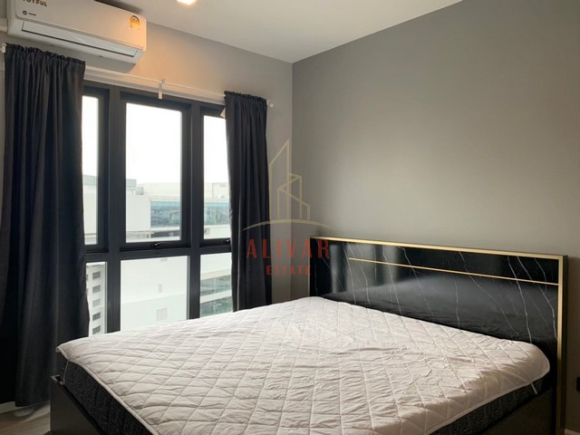 RC094625 ให้เช่า Condo The Key พระราม 3 คอนโดพร้อมอยู่ วิวแม่น้ำเจ้าพระยา ติด Terminal 21 และ BRT เจริญราษฎร์ ค่าเช่า 15,500 บาท/เดือน (สัญญาเช่า 1 ปี)- ประกัน 2 เดือน ล่วงหน้า 1 เดือนรายละเอียด :- ห้องขนาด 31 ตร.ม.- 1 ห้องนอน 1 ห้องน้ำ (เตียงนอน 6 ฟุต)- ชั้น 10 (ทั้งหมด 38ชั้น)- ครัวปิด พร้อมเตาไฟฟ้าและที่ดูดควัน / กั้นห้องเป็นสัดส่วน- เฟอร์นิเจอร์บิ้วอินจัดเต็ม- เครื่องใช้ไฟฟ้าครบ ตู้เย็น/ ไมโครเวฟ/ ทีวี 50นิ้ว