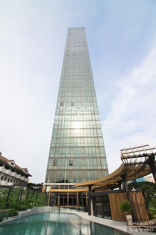 CONDOMINIUM เดอะ โมนูเมนต์ ทองหล่อ 125Square Meter 39500000 BAHT   FOR SALE!! เป็นคอนโดหรูพร้อมอยู่ มีลิฟต์ส่วนตัว มีการตกแต่งภายในเพิ่มเติมได้แบบเรียบหรู และมีทำเลสวยสามารถมองเห็นวิวเมือง พร้อมพื้นที่ส่วนกลาง และสิ่งอำนวยความสะดวกครบครัน ทั้งสระว่าย