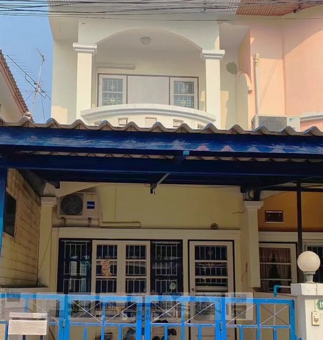 ขายทาวน์เฮ้าส์ 3 ห้องนอนในสุเทพ เชียงใหม่  ทำเลที่ดีเยี่ยม  เดินทางสะดวก