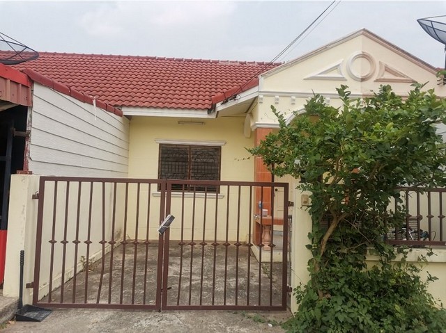 ขายทาวน์เฮ้าส์มือสองเมืองนครราชสีมา    หมู่บ้านน้ำผึ้งแลน์  นครราชสีมา