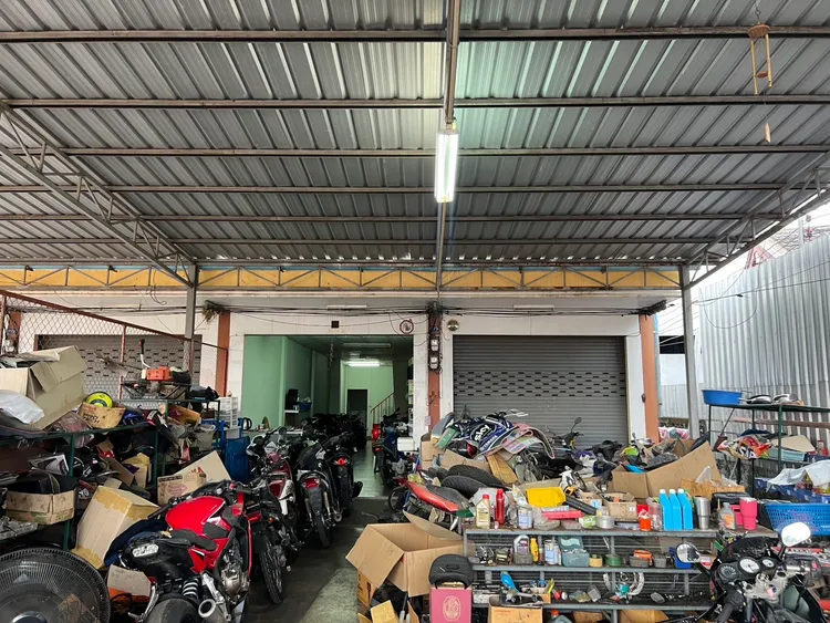 ขายอาคารพาณิชย์ 2 ชั้น 2 คูหา ทำเลดี จังหวัดกาฬสินธุ์