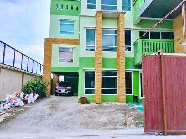 BTSอ่อนนุช 1.2กม. Stand Alone 4ชั้น 60ร.วา. 484ตร.ม. 3นอน 4 น้ำ ตลาดอ่อนนุช 1.1กม. เข้าได้3 ทาง  ถ.ศรีนครินทร์ อ่อนนุช พัฒนาการตัดใหม่