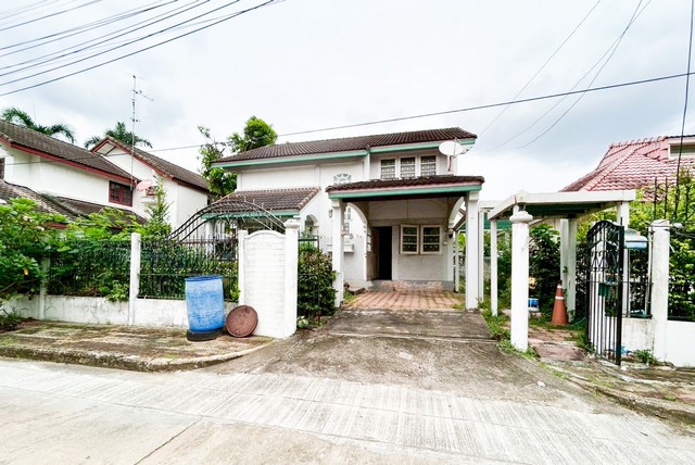 ขายบ้านเดี่ยวหลังใหญ่ 3 นอน ราคาถูกเหมือนหลุดจำนอง ทำเลดี โครงการคุณภาพชวนชื่น พาร์ควิลล์ กาญจนาภิเษก ใกล้ BTS ใกล้ทางด่วน ใกล้ห้าง