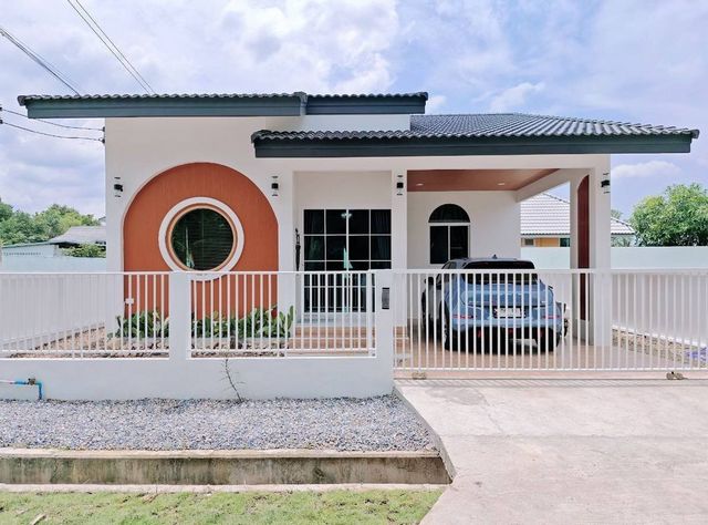 ลดราคาขาย 2.9 ล้าน 48 ตรว. #หนองหาร #สันทราย บ้านชั้นเดียว #สไตล์มูจิ #เฟอร์นิเจอร์ครบ พร้อมอยู่ #ใกล้โรงพยาบาลสันทราย