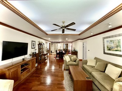 โอกาสทอง ห้องมุม Mixed-use condo เลี้ยงสัตว์ได้ มีสนามเทนนิส ขายคอนโด อโศก ทาวเวอร์ส (Asoke Towers) ทำเลดีราคามีแต่ขึ้น