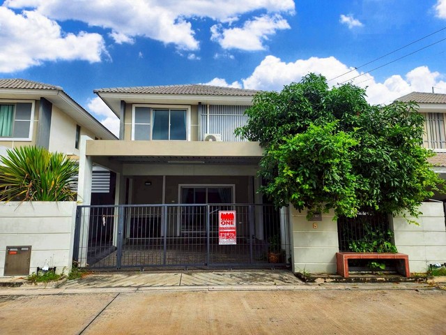 ขายบ้านแฝด 2 ชั้น 40 ตรว. ม.ไลฟ์โฮม ซอย 12 เฟส 2 ใจกลางชลบุรี ติดมอเตอร์เวย์