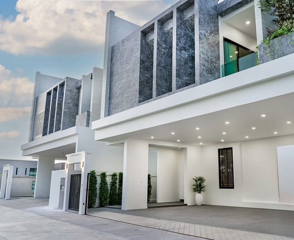 KDH0135 ขาย พูลวิลล่า แทมเบอร์ไพรเวท ขนาด  พื้นที่ใช้สอย 425 ตรม. พูลวิลล่าหรู สร้างใหม่ พร้อมอยู่