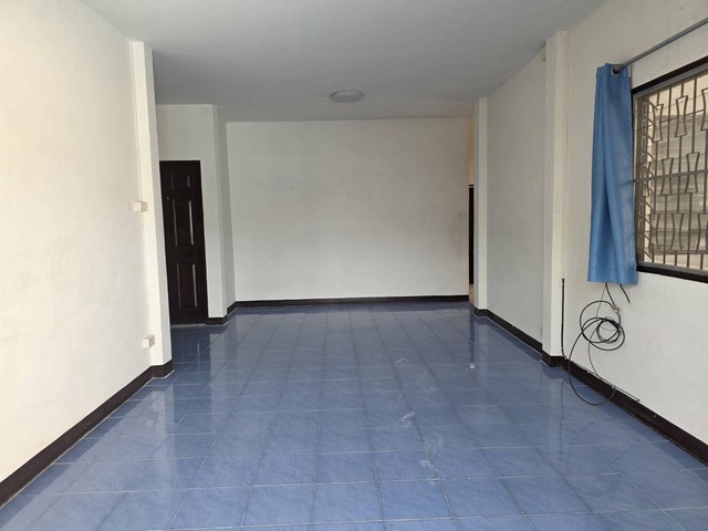 ให้เช่าบ้านเดี่ยวชั้นเดี่ยวย่านโชคชัย4ใกล้MRTโชคชัย4กองปราบเลียบด่วนเหมาะทำโฮมออฟฟิศอยู่อาศัย