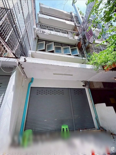 BH3742 อาคารพาณิชย์ 4 ชั้นให้เช่า ศาลาแดง – สีลม ใกล้ BTS ศาลาแดง และ MRT สีลม