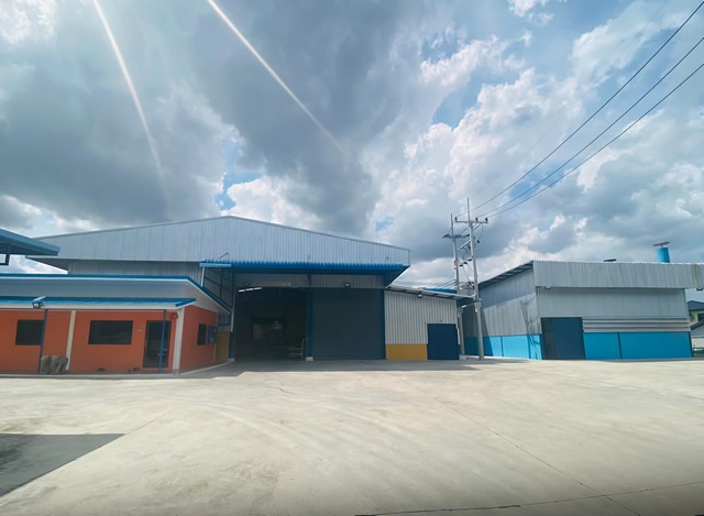 ให้เช่าโรงงานหนองใหญ่ชลบุรีพื้นที่ใช้สอย 1,950 ตารางเมตร ใกล้ถนน 344