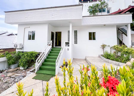 บ้านเช่าระยะยาว เกาะสมุย 2 ห้องนอน เฟอร์ครบ เดิน 10 นาทีถึงหาดเฉวง ตำบลบ่อผุด อำเภอเกาะสมุย จังหวัดสุราษฎร์ธานี