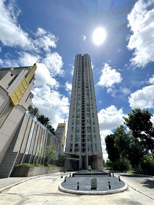 Rare Item! ชีวิตหรูริมน้ำ คอนโด Watermark เจ้าพระยา 145.94 ตร.ม. ชั้นสูงวิวเต็มตา