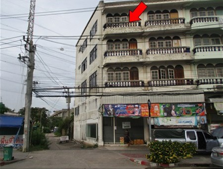 ขายอาคารพาณิชย์บางขุนเทียน กรุงเทพฯ  ถนนบางขุนเทียน-ชายทะเล