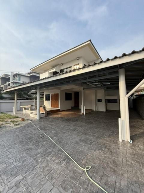 ให้เช่าบ้านเดี่ยว 2 ชั้น 300 ตร.ม. ซอยสังคมสงเคราะห์ 12 ใกล้เซ็นทรัลอีสวิล