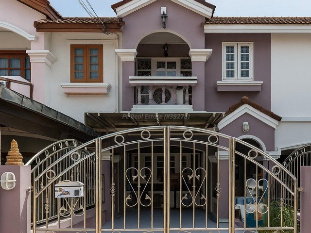 ให้เช่าทาวน์เฮ้าส์ 2 ชั้น 20 ตร.ว. ซ.ลาดพร้าว 101 แยก 35 พร้อมเฟอร์นิเจอร์และเครื่องใช้ไฟฟ้า