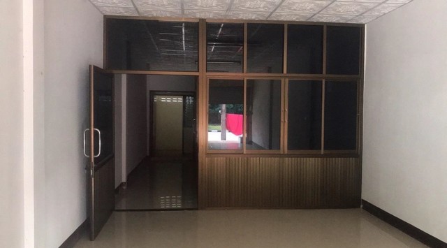 ขายอาคารพาณิชย์มือสอง       อำเภอเมืองสกลนคร สกลนคร