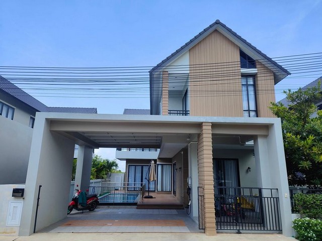 ขายบ้านเดี่ยว 2 ชั้น สไตล์พูลวิลล่า โกลเด้น พรีเว่ บางแสน-เลี่ยงหนองมน TP-H1760