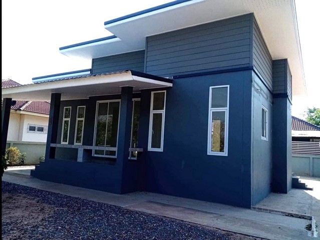 ขาย บ้านเดี่ยว 1 ชั้น พื้นที่รอบบ้านเยอะมากๆ  ( ในตัวอำเภอหนองหาน ) บ้านเดี่ยว 1 ชั้น 2 ห้องนอน 2 ห้องน้ำ ที่ดิน 123 ตารางวา ราคา 2.5 ล้านบาท (ต่อรองได้ค่ะ) พิกัด  https://maps.app.goo.gl/bKBk46iSUQm92L3H7ใกล้สี่แยกหนองหาน เดินทางสะดวก ราคา 2.5 ล้านบาท (ต่อรองได้ค่ะ)สอบถามข้อมูลเพิ่มเติม หรือ นัดชมบ้านติดต่อ: ตาล (Agent)เบอร์โทร :  090-928-7946Line ID :  @pp_property  (มี @ ด้วยค่ะ)   https://lin.ee/A9d2fpX#ขายบ้าน #ขายบ้านราคาถูก #ขายบ้านอุดร #ขายบ�