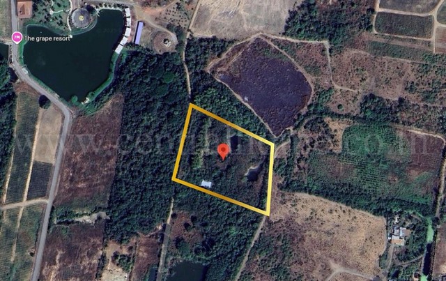 ที่ดินถมแล้ว 9 ไร่ 62 ตร.วา พร้อมโรงเรือน แก่งกระจาน เพชรบุรี