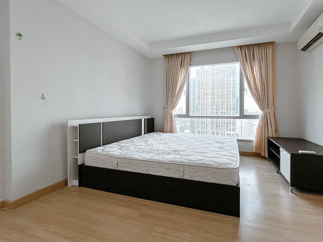 P1278 ขาย คอนโด ทรู ทองหล่อ ใจกลางทองหล่อ THRU THONGLOR CONDO  ถนนเพชรบุรีตัดใหม่  เดินทางสะดวก เหมาะซื้ออยู่อาศัยหรือลงทุน