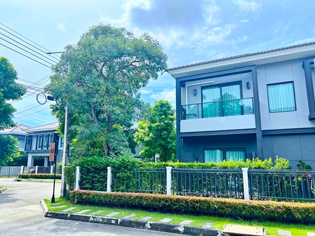 ราชพฤกษ์-แจ้งวัฒนะ  ให้เช่าบ้านเดี่ยว 2 ชั้น 220 ตร.ม. โรบินสันราชพฤกษ์ 2กม.  54 ตร.วา. คฤหาสน์หรู 4 นอนสภาพใหม่ พร้อมเฟอร์ฯ  3 น้ำ  