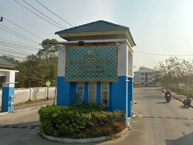 F14C0152ขายบ้านเอื้ออาทรนาจอมเทียน3✅อาคาร50ชั้น2✅ขนาดห้อง32.15ตารางเมตร✅2ห้องนอน✅1ห้องน้ำ✅1ห้องโถงที่ตั้ง.บ้านเอื้ออาทรนาจอมเทียน3 ตำบลนาจอมเทียน อำเภอสัตหีบ จังหวัดชลบุรีราคา.480,000บาท สนใจบ้านสวย ทำเลดี ติดต่อได้เลยค่ะ 062-978-1942 Line ID: 0629781942 Email: realtyoneestatepattaya@gmail.comRealty One Estate Pattaya by โค้ชพี่ญาบริษัท เรียลตี้ วัน เอสเตท สาขาพัทยา จำกัดRealty One Estate (Thailand) Pub Co.,Ltdบริษัท เรียลตี้ วัน เอสเตท (ประเทศไทย) จำกัด (ม