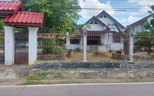 ขาย บ้านเดี่ยว 1 ชั้น ขนาด 180 ตรม.  3 นอน 2 น้ำ อยู่ใจกลางเมืองหนองคาย