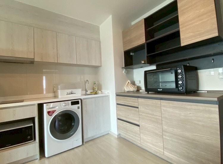 Life Sukhumvit 48 spacious beautiful view peaceful 9th floor BTS Phra Khanong