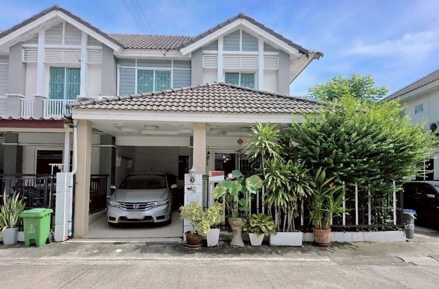 ทำเลทอง ทาวน์โฮมหลังมุม บรรยากาศเงียบสงบ พร้อมสวนส่วนตัว ใกล้ทุกการเดินทาง ขายทาวน์โฮม 2 ชั้น พฤกษาวิลล์ 50/1 ซอยมิสทีน รามคำแหง 160