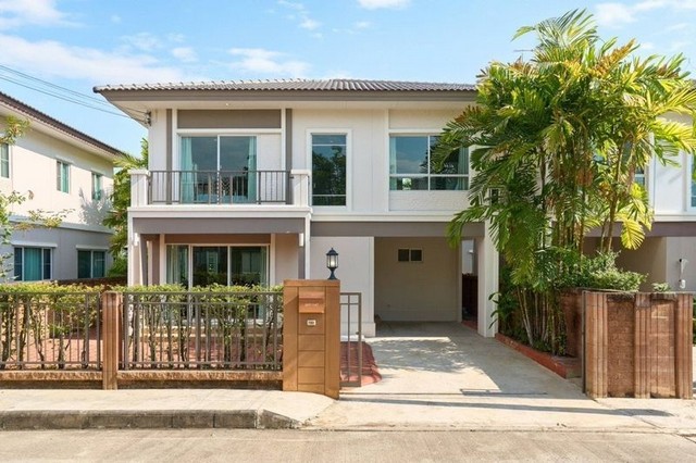 ลดราคาขาย บ้านเดี่ยว 2 ชั้น สไตล์โมเดิร์น โครงการ ภัสสรไพรด์ สันกำแพง 