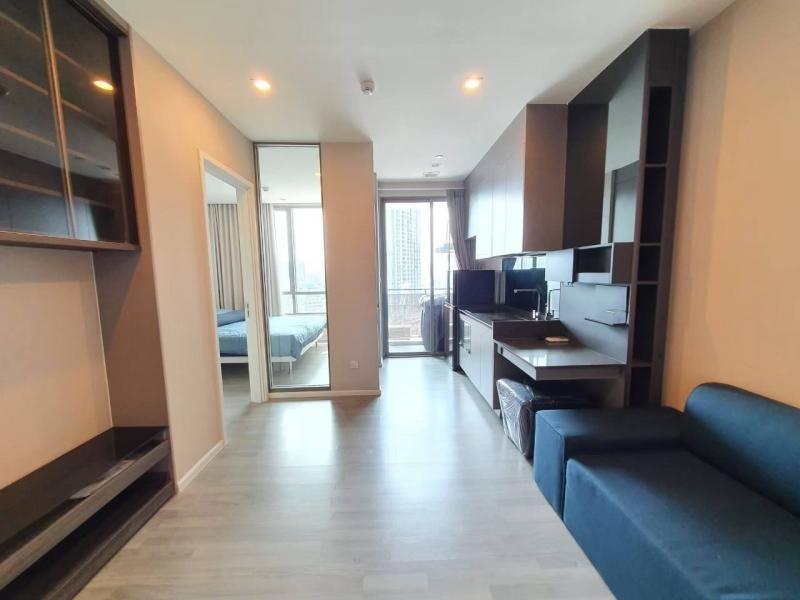 The Room Sukhumvit 69 private convenient clean 14th floor BTS Phra Khanong