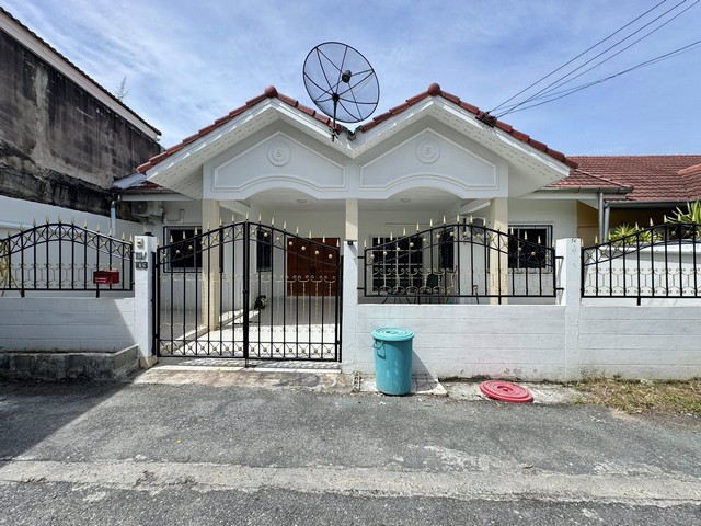  บ้านให้เช่า  ทำเล: หมู่บ้าน โชคชัย วิลเลจ 5   พื้นที่ใช้สอยประมาณ 160 ตร.ม.