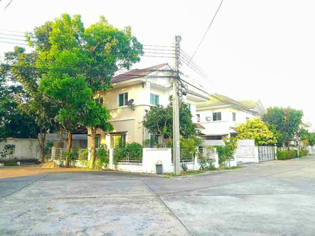 รามคำแหง-กรุงเทพกรีฑา ซ.มิสทีน MRT มีนพัฒนา 3.1กม.ให้เช่าบ้านเดี่ยว 2 ชั้น หลังมุม 50 ตร.วา.200 ตร.ม.รร.นานาชาติร่วมฤดี 2.9 กม. 3 นอน 2 น้ำ 