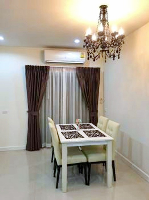 ธัญญะ พาร์ค 1.7 กม. พัฒนาการ38 MRTศรีนุช 2.1 กม.ให้เช่าทาวน์เฮ้าส์ 2 ชั้น พร้อมเฟอร์ฯ 18ตร.วา.148 ตร.ม. 3 นอน 2 น้ำ  