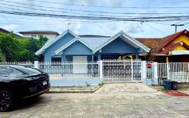 Jass 250 ม.Starbuck ฟู้ดแลนด์ ศรีนครินทร์ 200 ม.MRTศรีด่าน 350ม. ให้เช่าคฤหาสน์ 53 ตร.วา. ร ทำเลติดถนนใหญ่ 2-3นอน 2น้ำ พร้อมเฟอร์ฯ