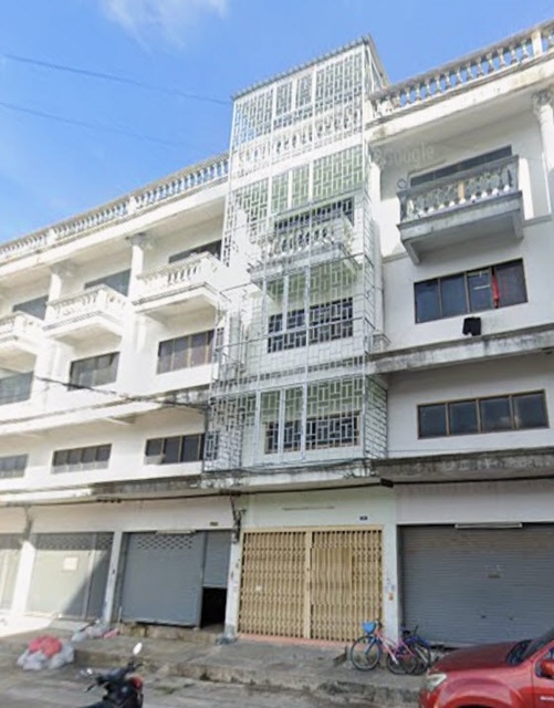 แม็กซ์แวลู ประชาอุทิศ 1.7 กม.ประชาอุทิศ 72-76  ตลาด ยิ่งรวย 450 ม.เช่าอาคารพาณิชย์ 5 ชั้น 20 ตร.วา. สไตล์ออฟฟิศ ม.พระจอมเกล้าธนบุรี 3.1กม.