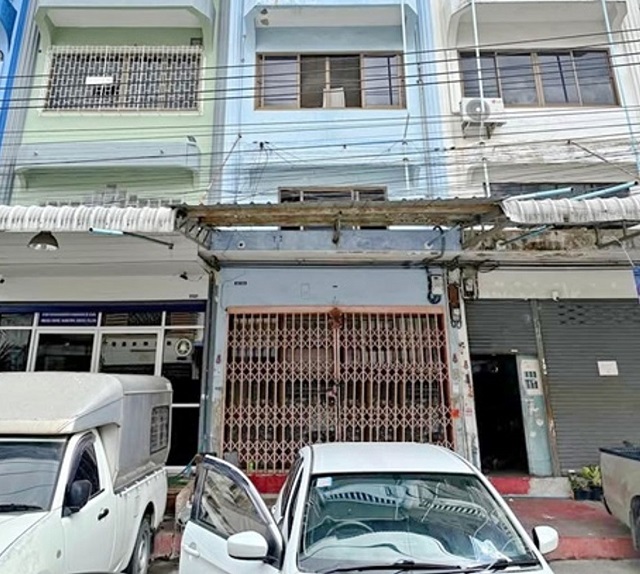 BTS เซนต์หลุยส์ 1.8 กม. จันทร์ สาทร Top Makro นราธิวาส 400ม. ให้เช่าอาคารพาณิชย์  3 ชั้น 20ตร.วา. 260 ตร.ม.3 นอน 3 น้ำ ตลาดสดสะพาน 3