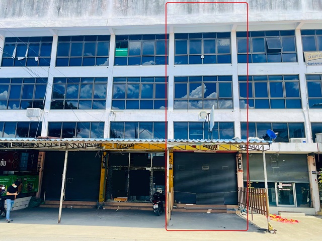 Lotus ทาสีตกแต่งใหม่ รามอินทรา109 3นอน 3น้ำ 2จอดรถ พระยาสุเรนทร์24-34 ให้เช่า อาคารพาณิชย์ 3.5ชั้น